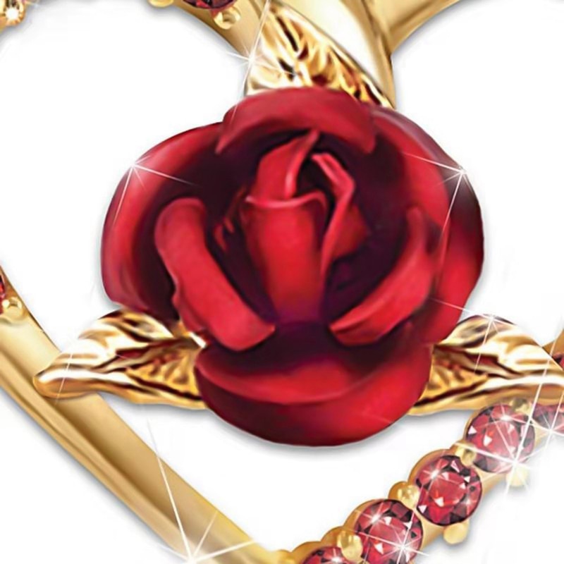 The Heart Rose Love Necklace - the jewellery house